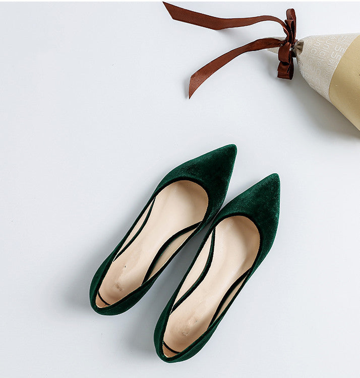 Pointed Toe Shallow Mouth Flats